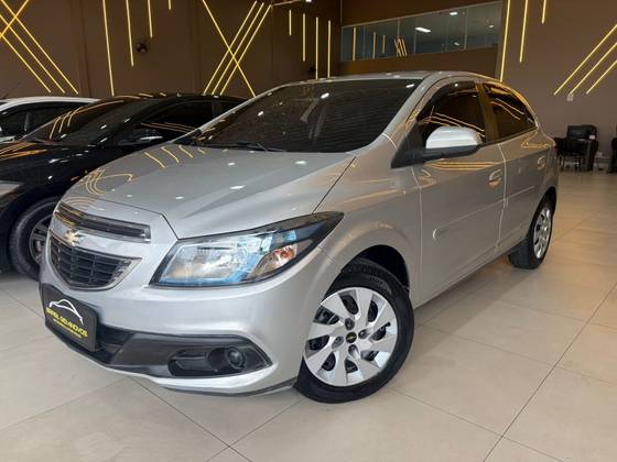 CHEVROLET ONIX 1.4 MPFI LT 8V FLEX 4P MANUAL CHEVROLET ONIX 1.4 MPFI LT 8V FLEX 4P MANUAL